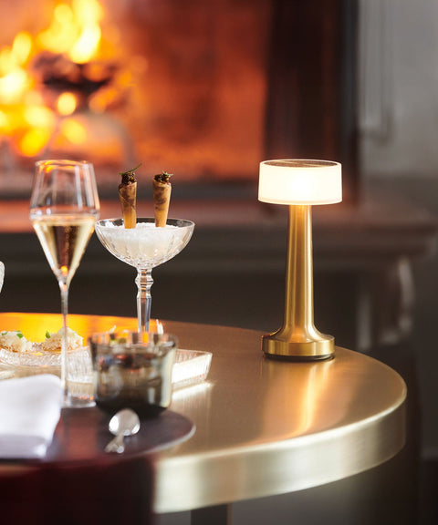 Wire-free lamp COOEE 2 by NEOZ Lighting