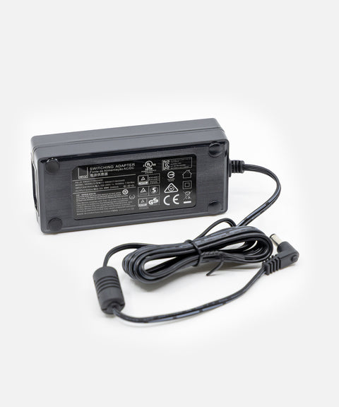 NEOZ 50W power supply with DC cable – compact charger for Small Charging Tray supporting up to 4 cordless lamps.