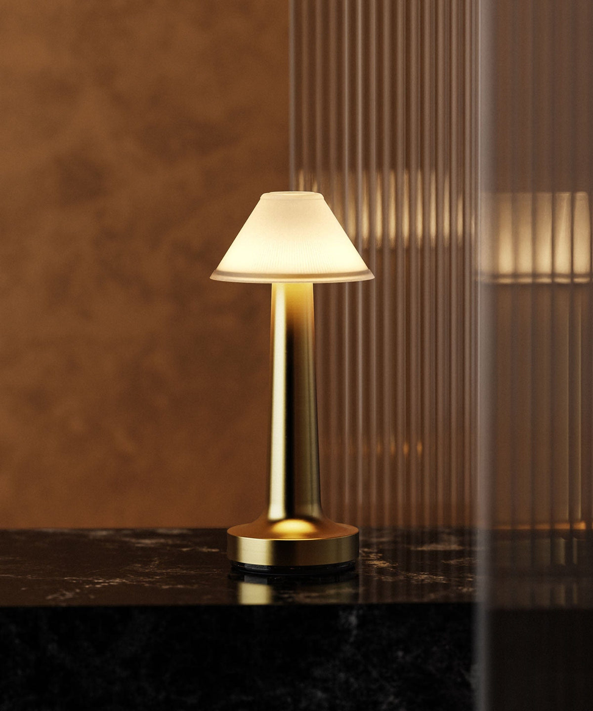 Wire-free lamp COOEE 3 by NEOZ Lighting